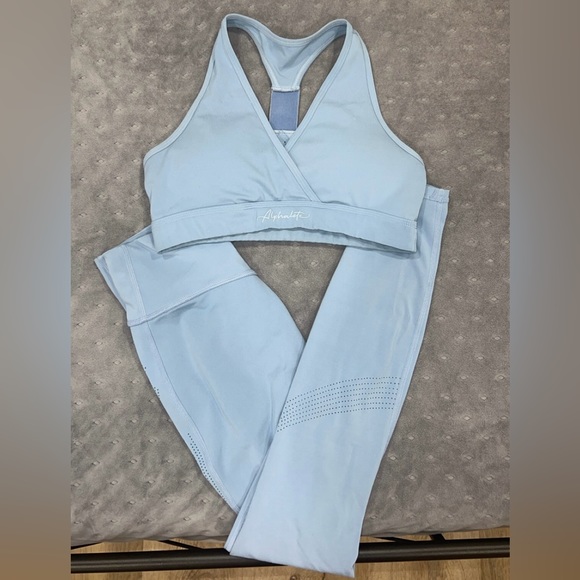 Alphalete Surface Path Laser Leggings - Picture 1 of 3